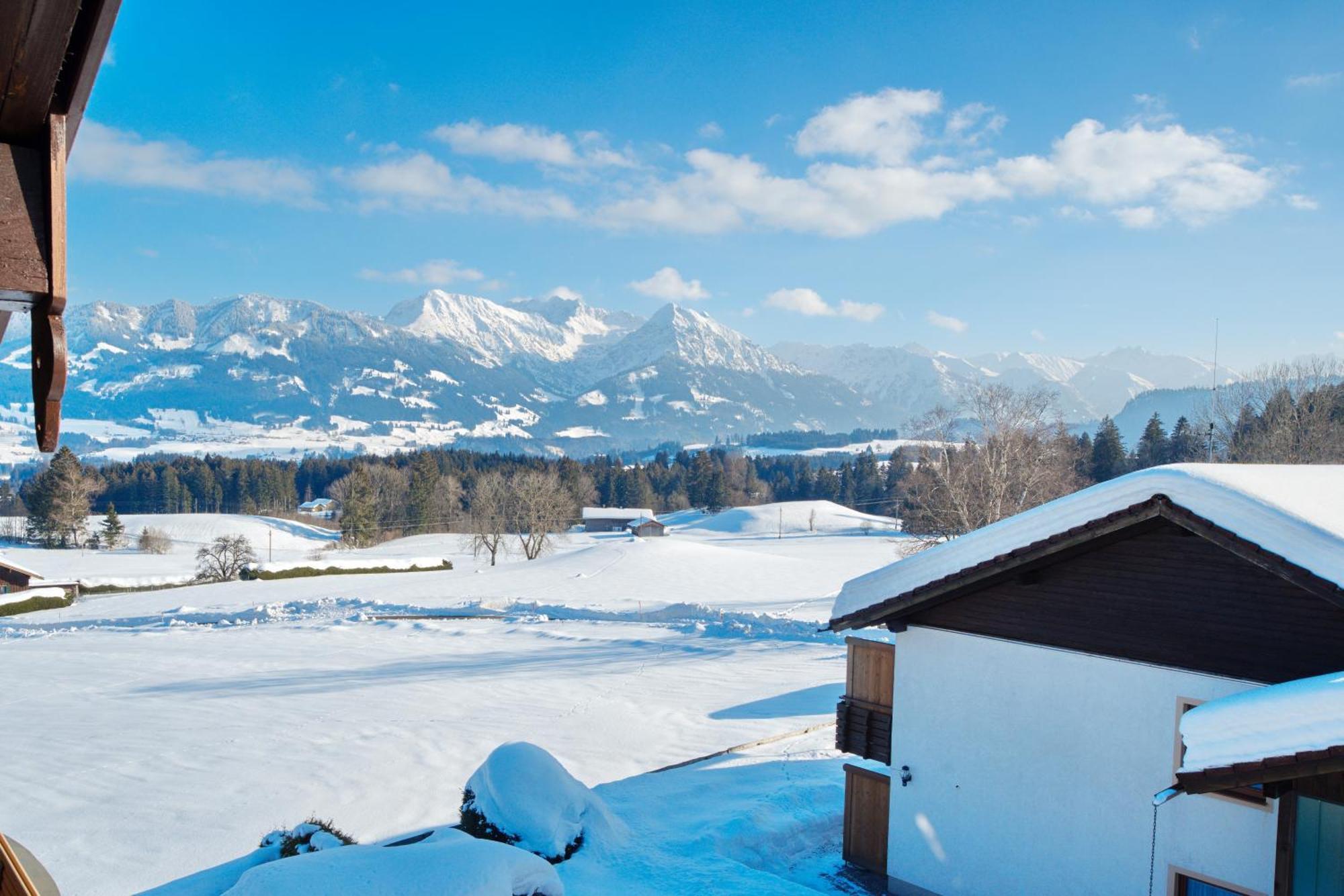 Gaestehaus Bergfrieden Bolsterlang Bagian luar foto