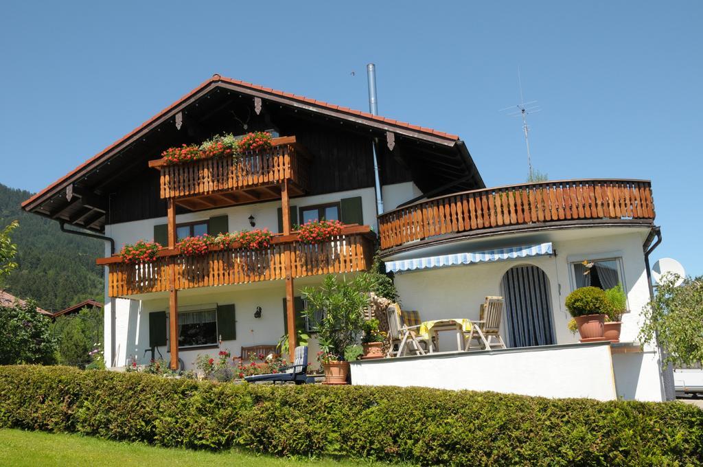 Gaestehaus Bergfrieden Bolsterlang Ruang foto